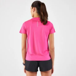 Kalenji T-shirt De Running Respirant Femme - KIPRUN Run 100 Bleu Fuchsia 11 Kalenji T-shirt De Running Respirant Femme - KIPRUN Run 100 Bleu Fuchsia -CourseKalenji t shirt de running respirant femme kiprun run 100 bleu fuchsia 3