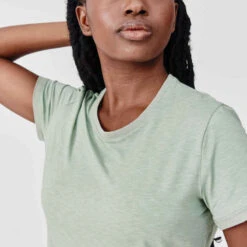Kalenji T-shirt Running Doux Et Respirant Femme - Soft Kaki -CourseKalenji t shirt running respirant femme soft gris 2